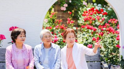家族を動かす採用戦略で、シルバー世代の人材不足を解消